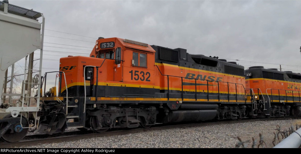 BNSF 1532